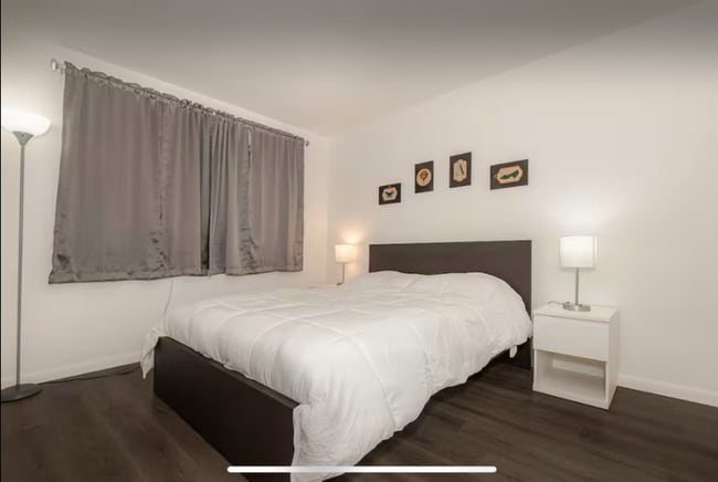 Building Photo - 1017 NE 14th Ave