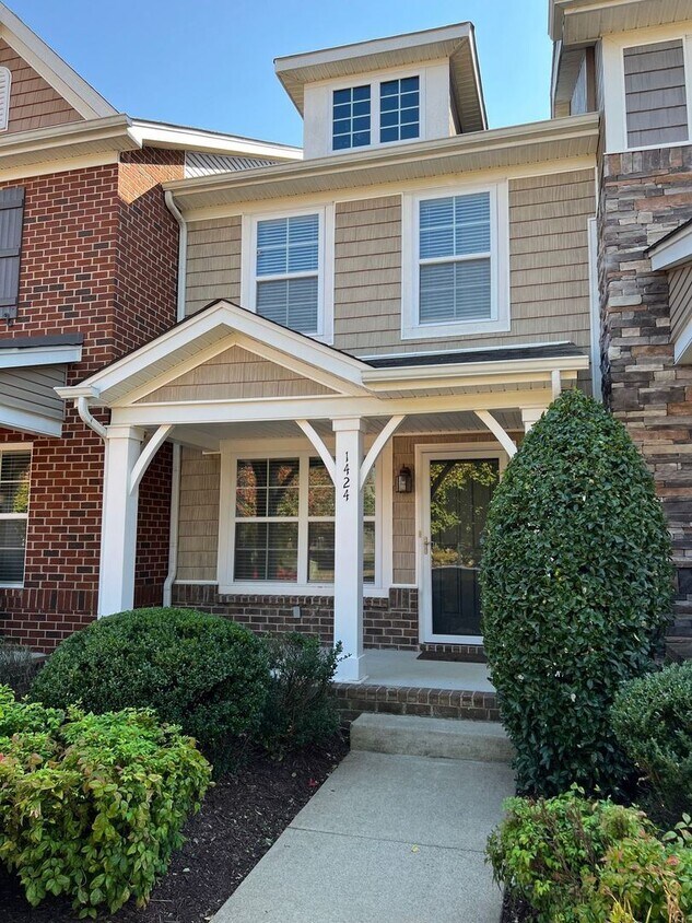 Primary Photo - 2 br, 2.5 bath House - 1424 Riverbrook Dr.