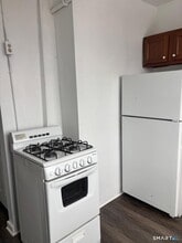 Building Photo - 86 Pequonnock St