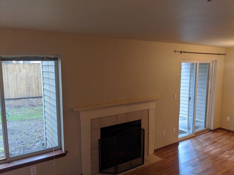 111527 Hwy 99 Unit B105, Everett, WA 98208 Condo for Rent in Everett