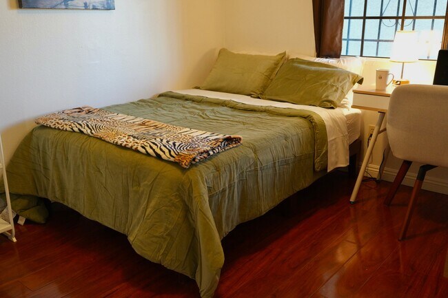 Foto del edificio - 1278 Lilac Pl