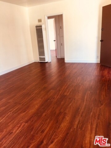 Foto del edificio - 3356 Glenhurst Ave