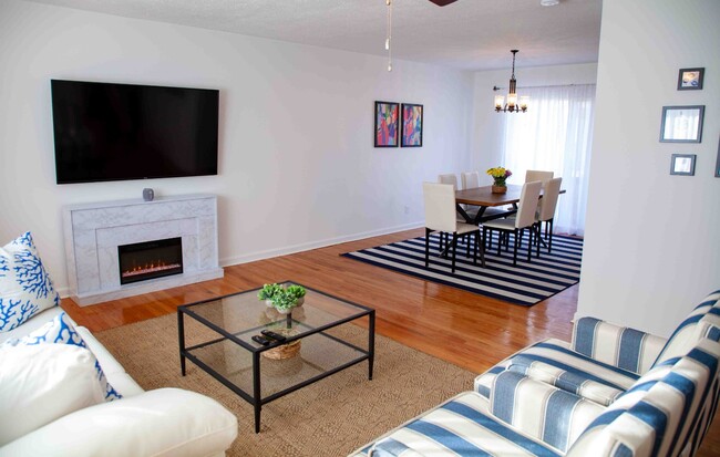 Foto del edificio - 6738 Red Fox Rd