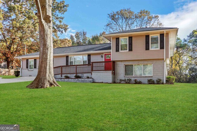Building Photo - 1180 Sheppard Pl