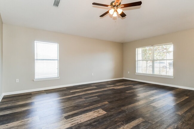 Building Photo - 6266 Rolling Tree Ct