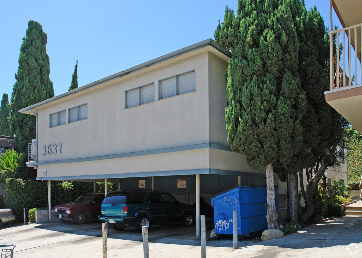 Building Photo - 3637 S Sepulveda Blvd