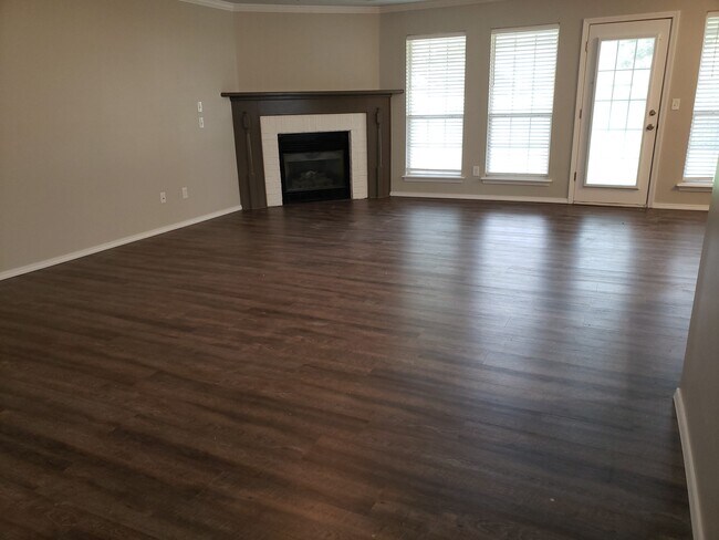 Foto del edificio - 12700 E 82nd St N