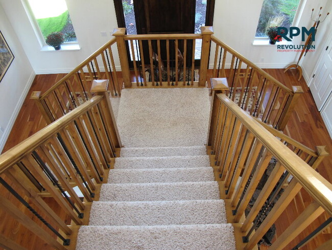 Foto del edificio - "Experience Luxury Living: Spacious 5-Bed ...