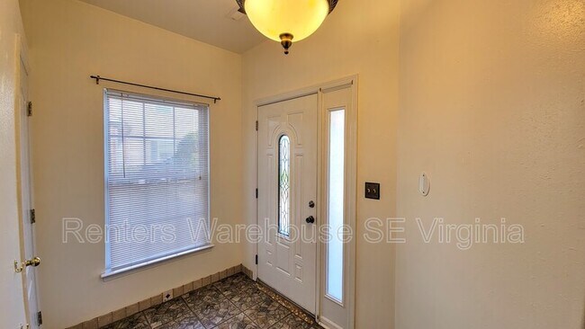 Foto del edificio - 2586 Hartley St