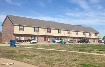 Building Photo - 113 Flurry Ln