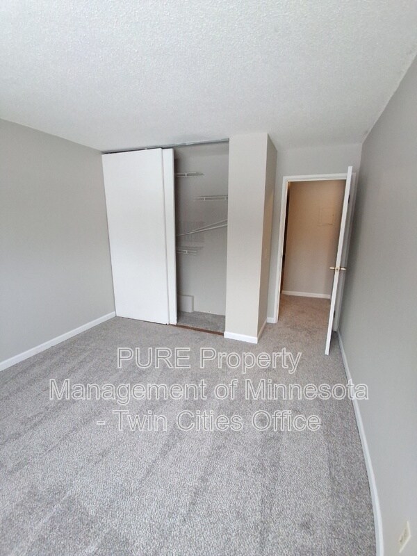 Foto del edificio - 12984 Nicollet Ave