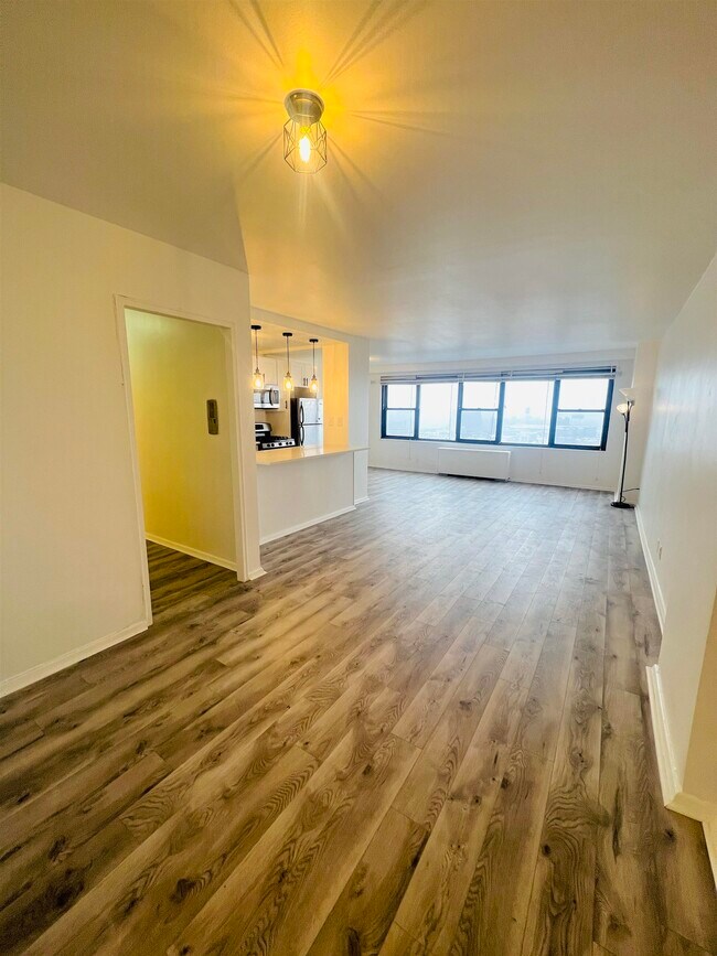 Foto del edificio - 225 St Pauls Ave