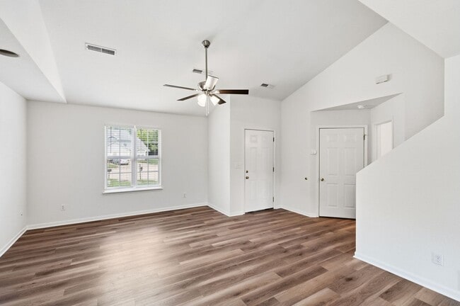 Building Photo - 4404-4404 W Jeana Ct
