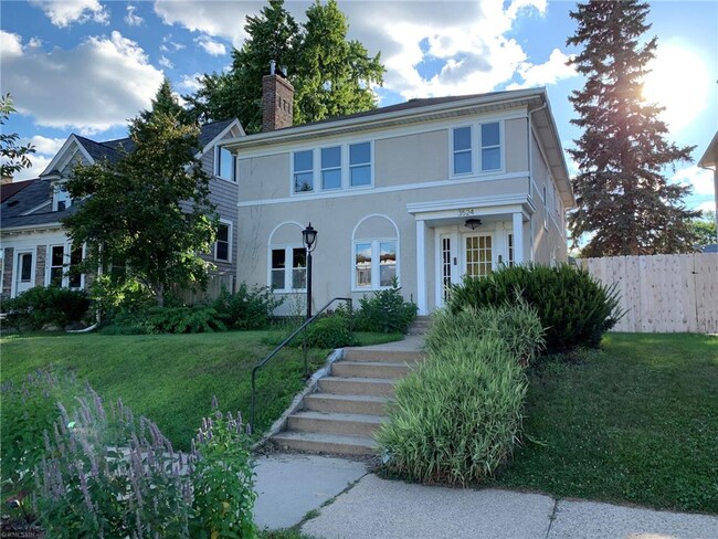 Building Photo - 3524 Lyndale Ave S