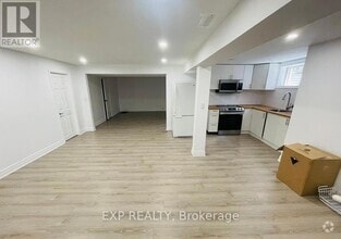 Building Photo - 208 Willowbrook Rd