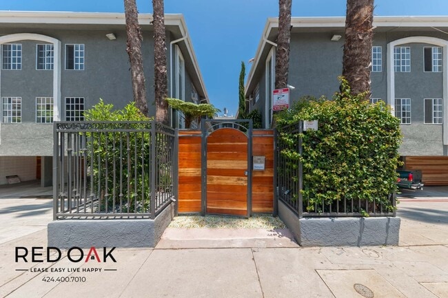 Building Photo - 6029 Carlton Way