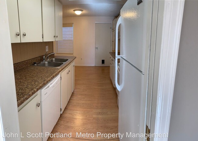 Foto del edificio - 361 NE Village Squire Ave