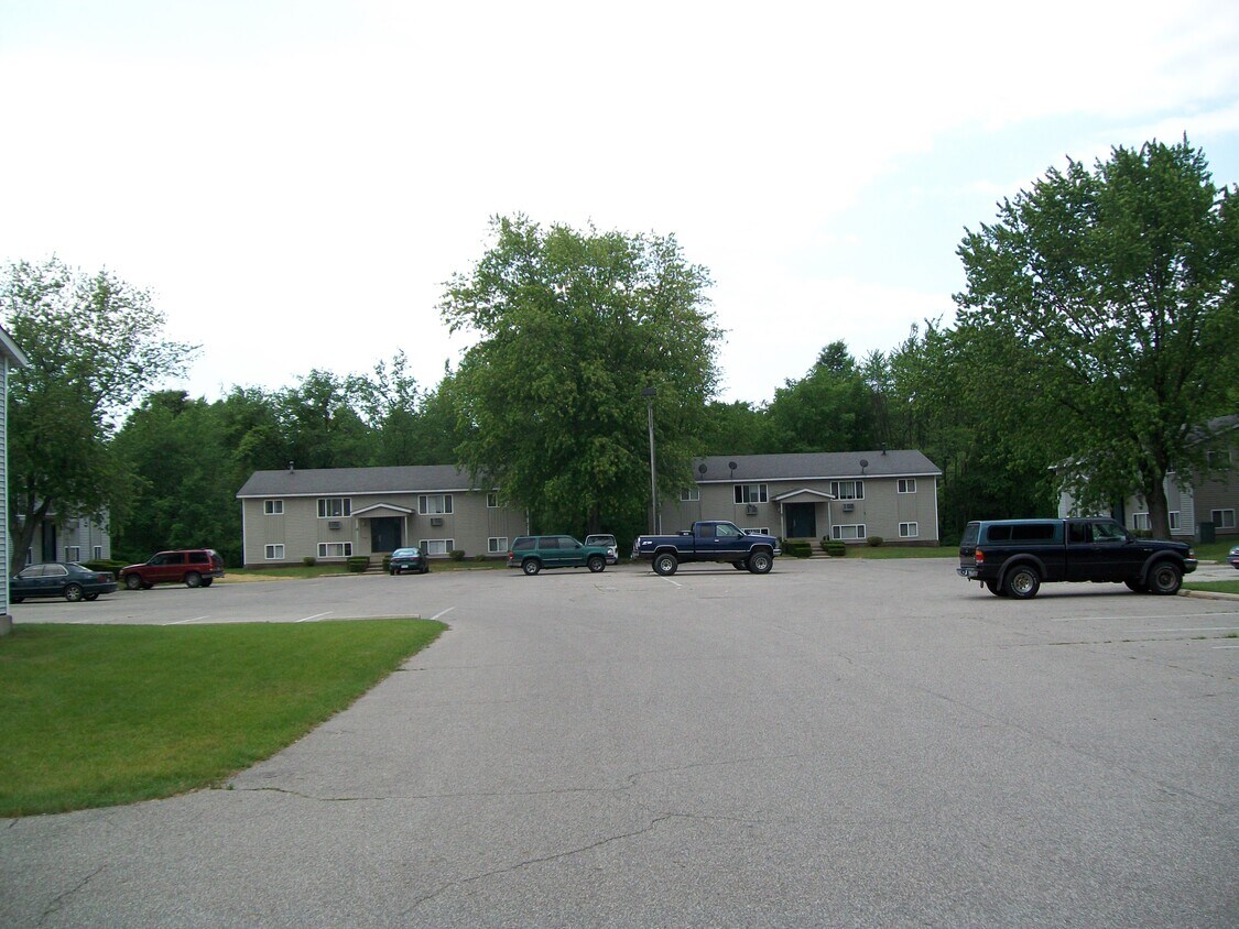 Primary Photo - 1456 Ottawa Beach Rd