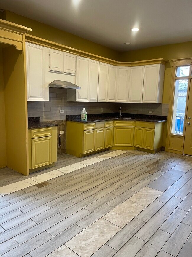 Foto del edificio - 3341 W Walnut St
