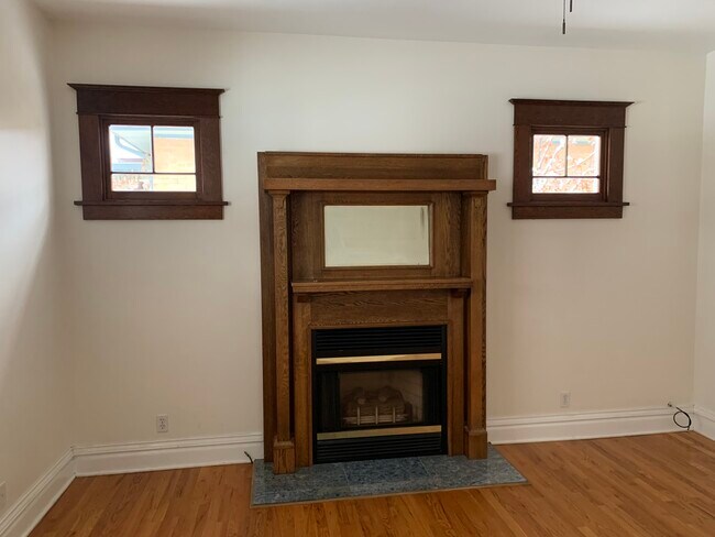 Living Room - 1337 S Lincoln St