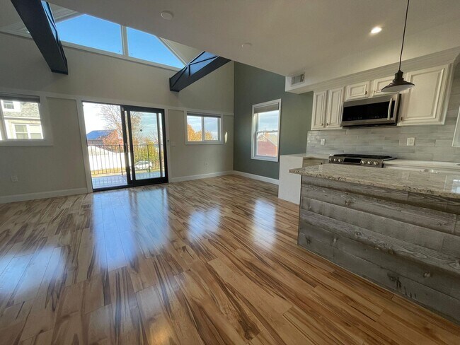 Foto del edificio - 125 Hillcrest Pl