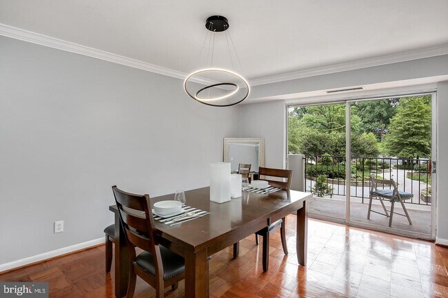 Foto del edificio - 9039 Sligo Creek Pkwy