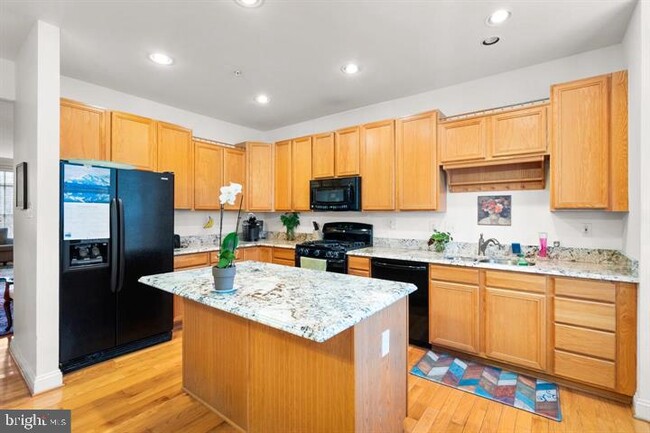 Foto del edificio - 4819 Abbeyville Pl