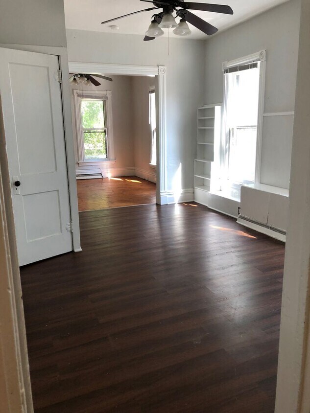 1018 Oak St, Kalamazoo, MI 49008 House Rental in Kalamazoo, MI