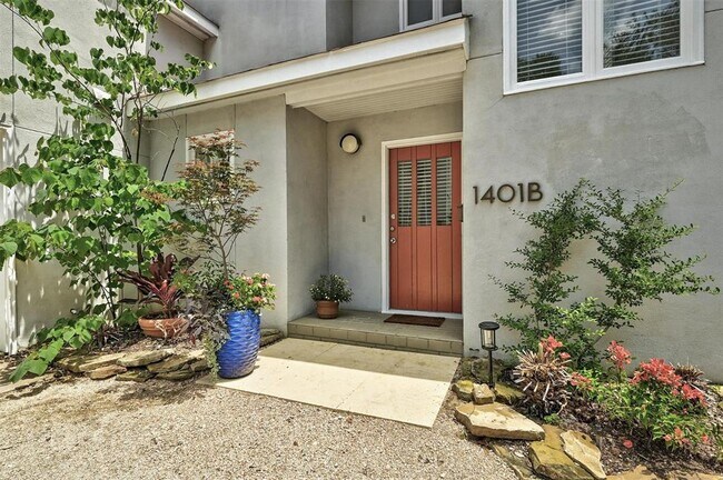 Foto del edificio - 1401 Marshall Ln