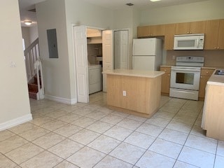 Building Photo - 1712 31st SE Ct