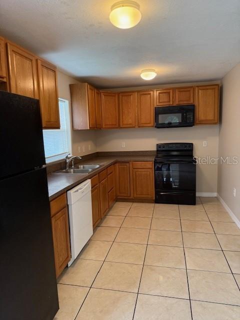 Foto del edificio - 558 Imperial Pl