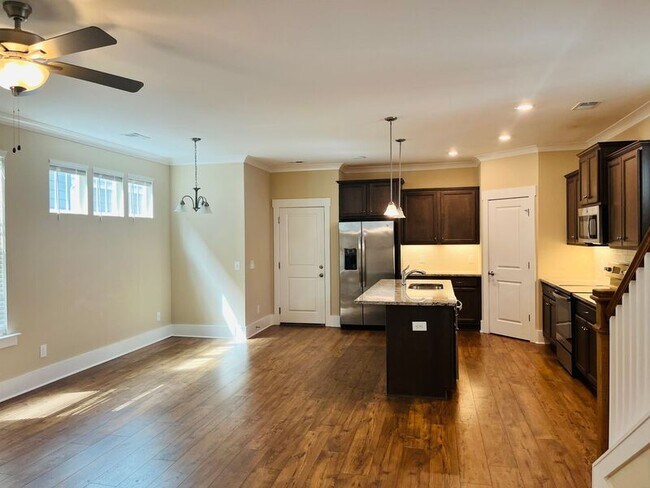 Foto del edificio - 2042 Orangery Dr