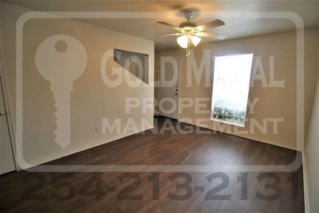 Foto del edificio - 4409 Deek Dr