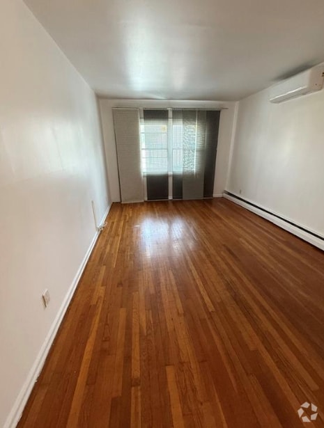 Building Photo - 10558 Flatlands Ave