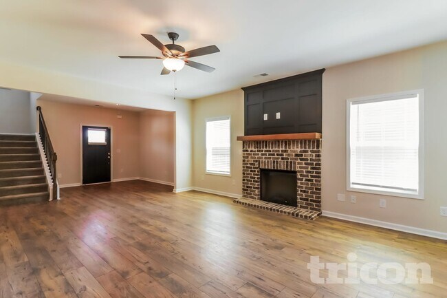 Foto del edificio - 126 Cedar Pk Wy