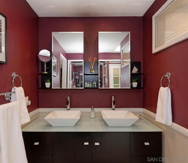 Building Photo - 115 Salina Cruz Ct