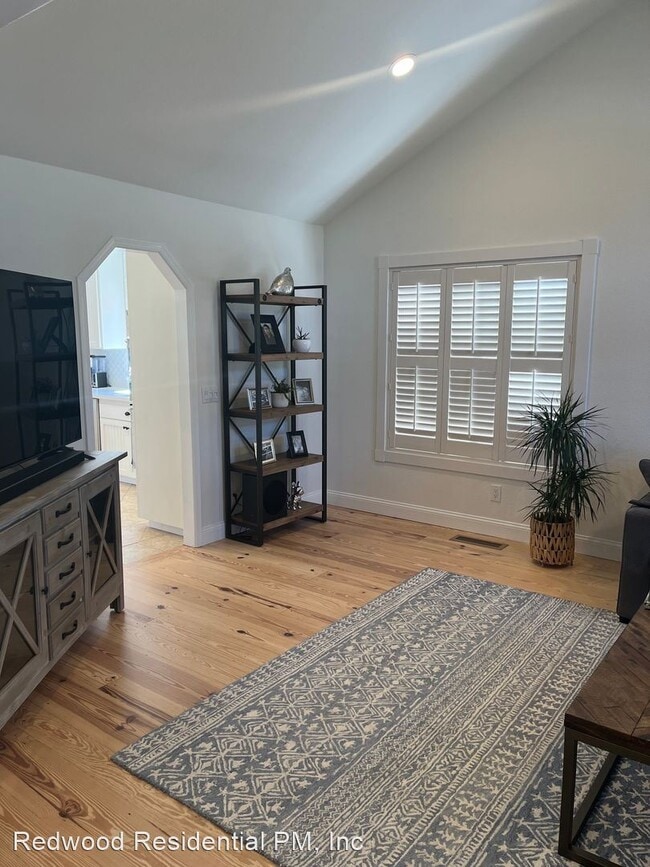 Building Photo - 3 br, 2 bath House - 6144 Amie Drive