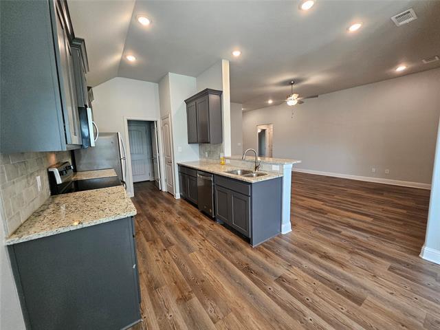 Building Photo - 2910 Orchid Dr