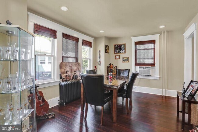 Building Photo - 108 W Highland Ave