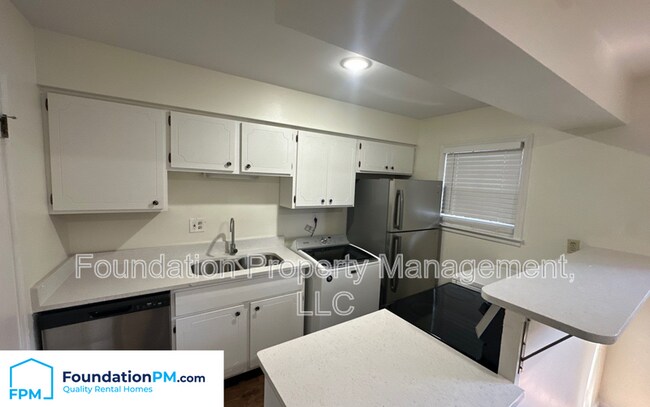 Foto del edificio - 5726 Quince Rd