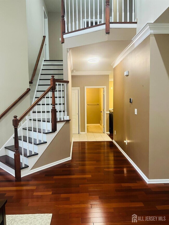 Foto del edificio - 704 Heron Ct