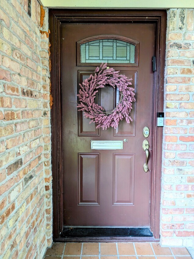 Foto principal - 5850 Braesheather Dr