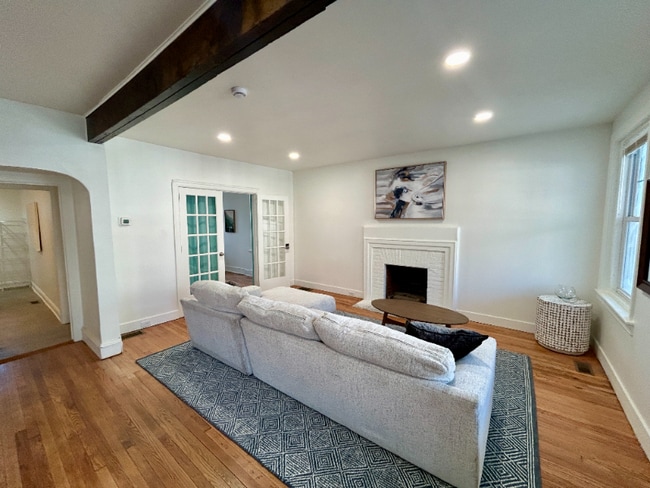 Photo - 1510 W 14th St House