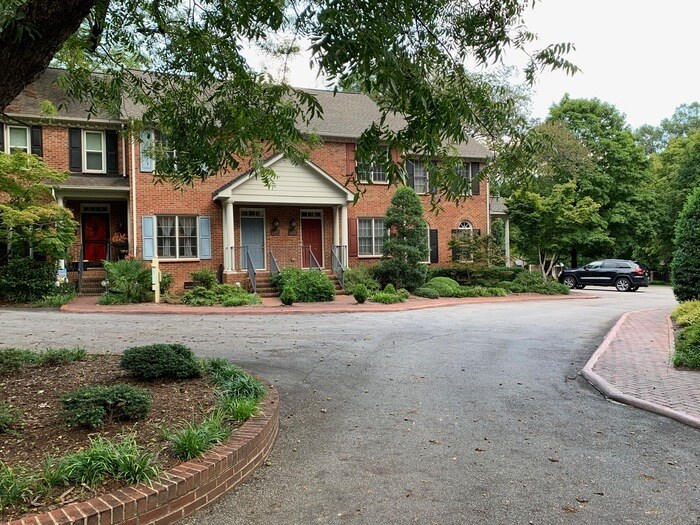 Elegant Townhome between Oakwood and Mordecai Townhouse for Rent in