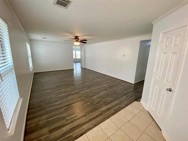Foto del edificio - 18218 Hammondsport Ln