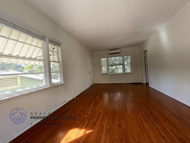 Building Photo - 5052 Highland View Ave, 1865-1867 Chickasa...