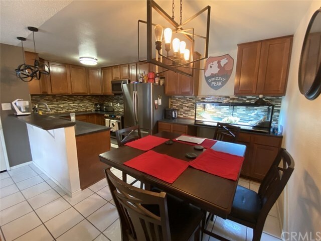 Foto principal - 23276 Orange Ave