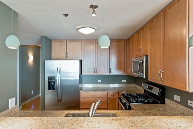 Foto principal - 1111 S Wabash Ave