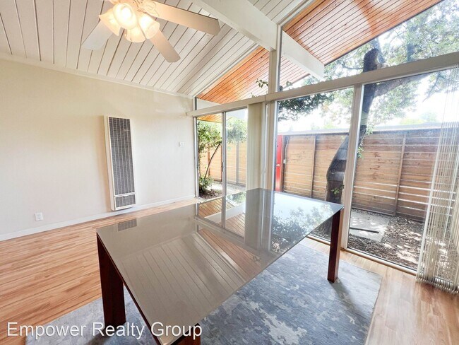 Foto del edificio - 2 br, 2 bath House - 126 Ferne Ct.