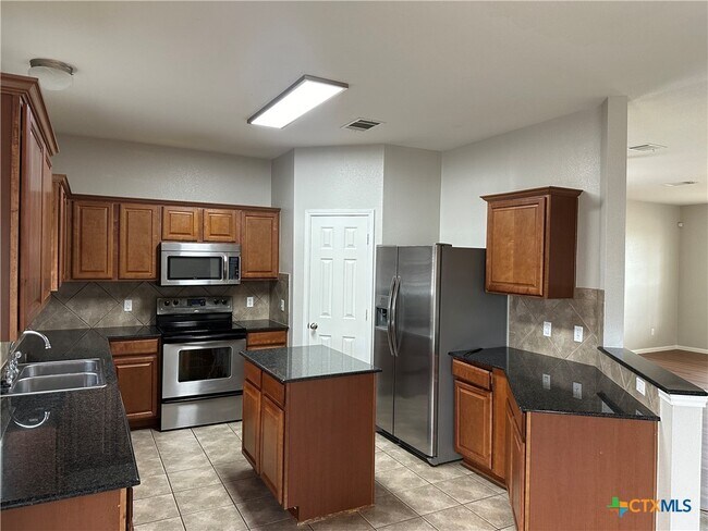 Building Photo - 6107 Taree Loop